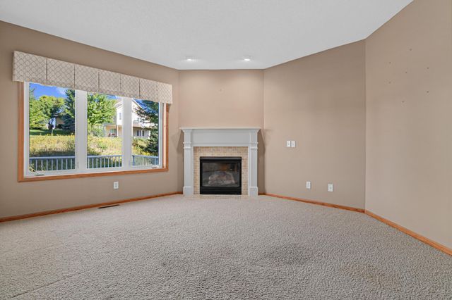 19132 Inndale Drive, Lakeville, MN 55044