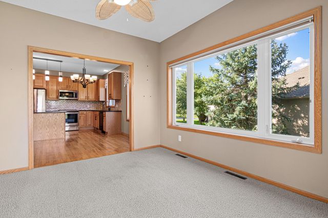 19132 Inndale Drive, Lakeville, MN 55044