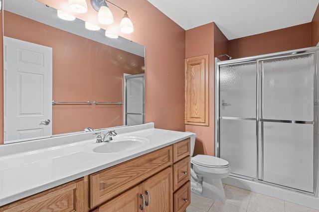 19132 Inndale Drive, Lakeville, MN 55044