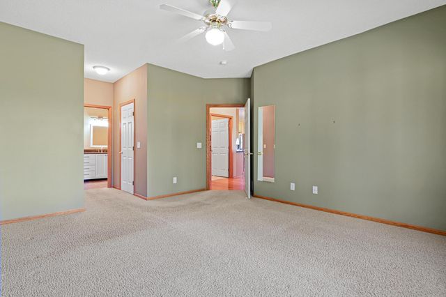 19132 Inndale Drive, Lakeville, MN 55044