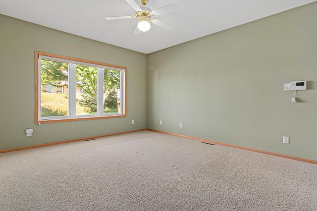 19132 Inndale Drive, Lakeville, MN 55044