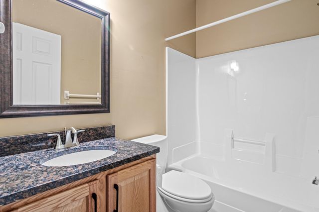 19132 Inndale Drive, Lakeville, MN 55044
