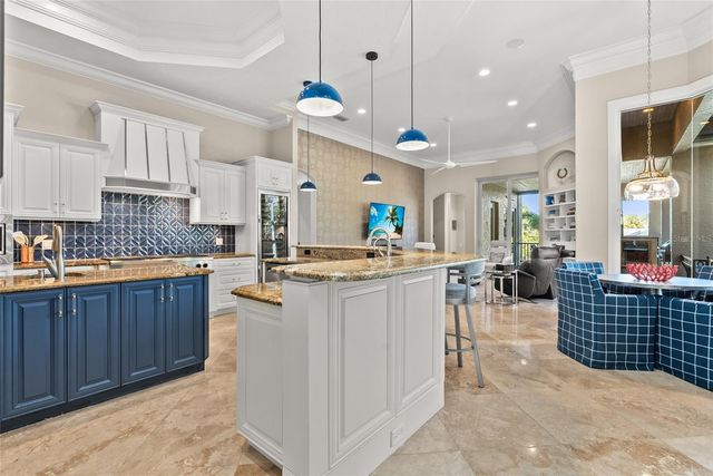 611 TREMONT STREET, Sarasota, FL 34242