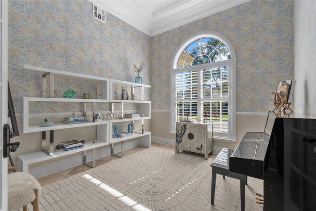 611 TREMONT STREET, Sarasota, FL 34242