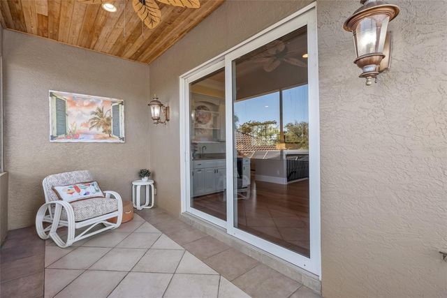 611 TREMONT STREET, Sarasota, FL 34242