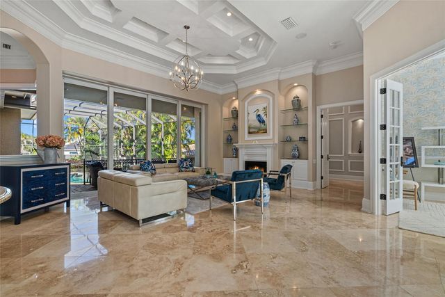 611 TREMONT STREET, Sarasota, FL 34242