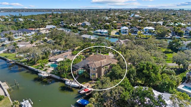 611 TREMONT STREET, Sarasota, FL 34242