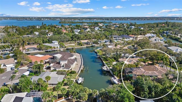 611 TREMONT STREET, Sarasota, FL 34242