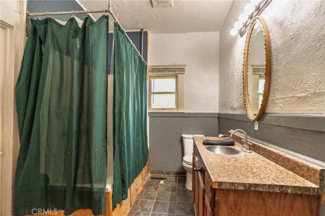 902 W 20th Street, Merced, CA 95340