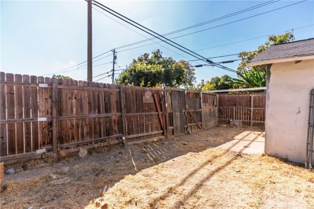 902 W 20th Street, Merced, CA 95340