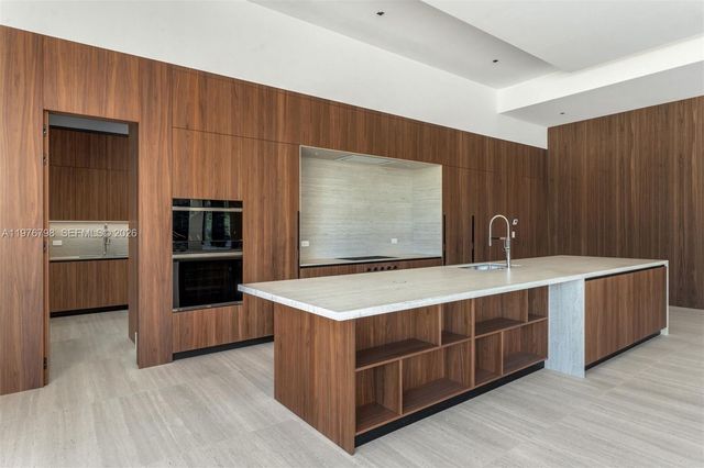 8755 SW 54th Avenue, Miami, FL 33143