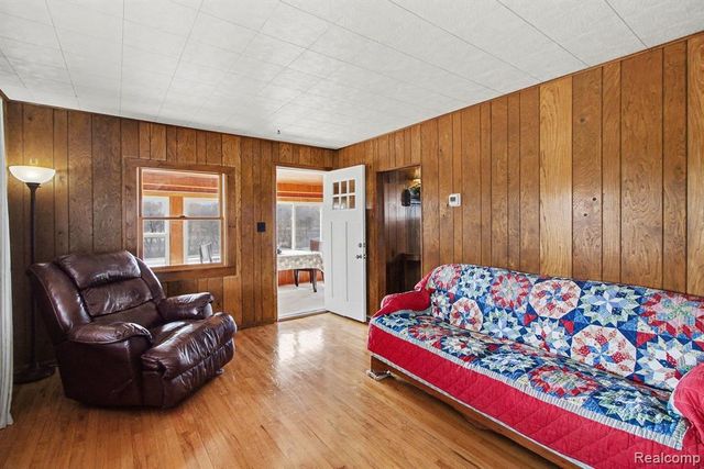 660 W Walton Boulevard, Pontiac, MI 48340