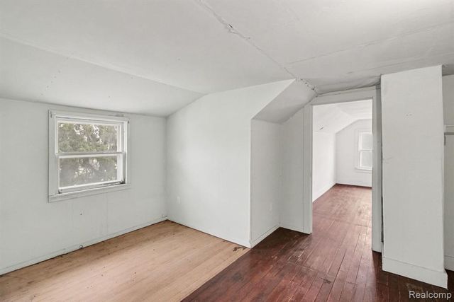 660 W Walton Boulevard, Pontiac, MI 48340