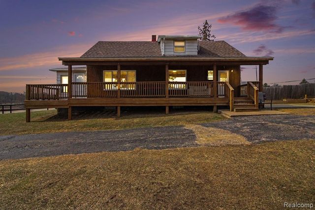 660 W Walton Boulevard, Pontiac, MI 48340