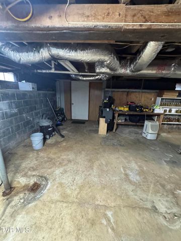 6890 Newport Highway, Greeneville, TN 37743