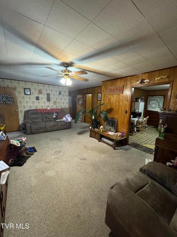 6890 Newport Highway, Greeneville, TN 37743