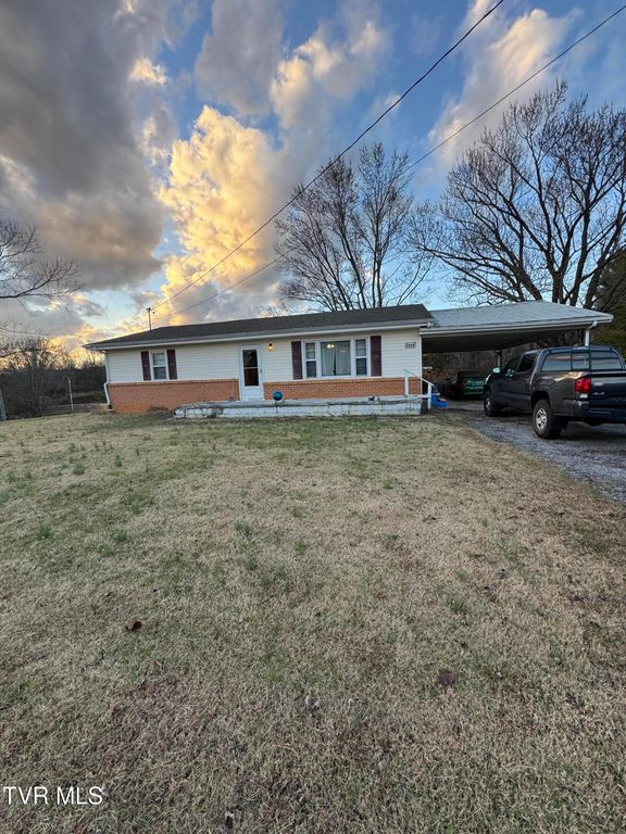 6890 Newport Highway, Greeneville, TN 37743
