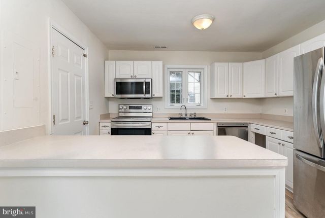 26 RANDOLPH RD, Fredericksburg, VA 22405