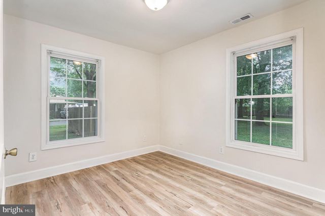 26 RANDOLPH RD, Fredericksburg, VA 22405