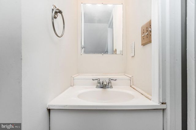 26 RANDOLPH RD, Fredericksburg, VA 22405