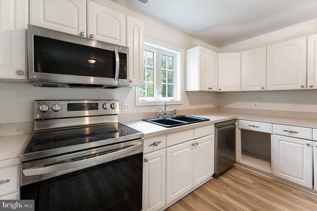 26 RANDOLPH RD, Fredericksburg, VA 22405