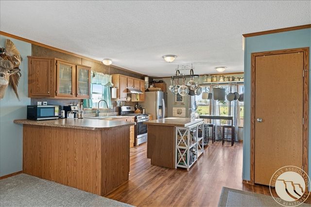 5652 Bengston Road, Shepherd, MT 59079