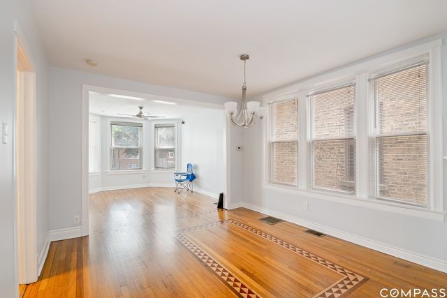 4247 W Melrose Street 1, Chicago, IL 60641