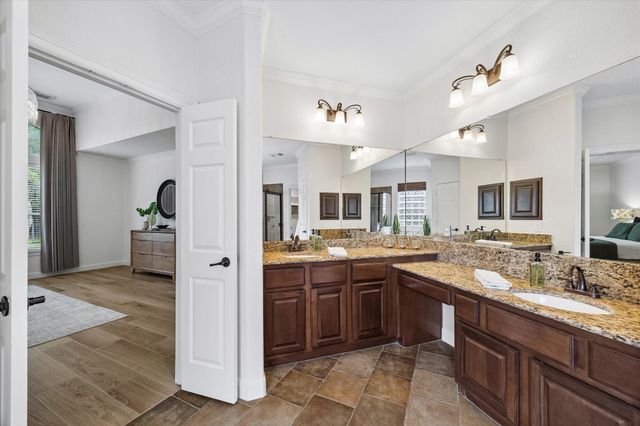 14107 Hunters Lake Way Court, Houston, TX 77044