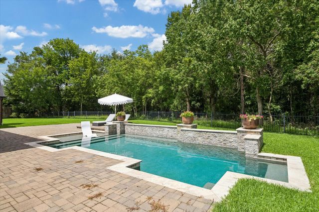 14107 Hunters Lake Way Court, Houston, TX 77044
