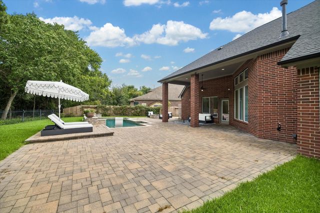 14107 Hunters Lake Way Court, Houston, TX 77044