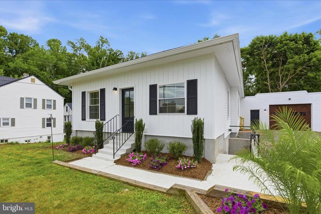 750 MAIN ST, Prince Frederick, MD 20678