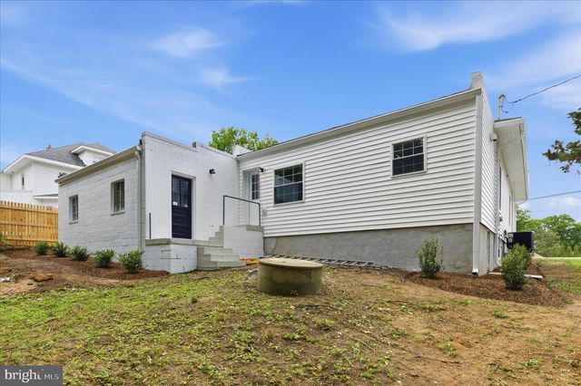 750 MAIN ST, Prince Frederick, MD 20678