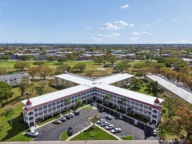 2404 FLORENTINE WAY 52, Clearwater, FL 33763