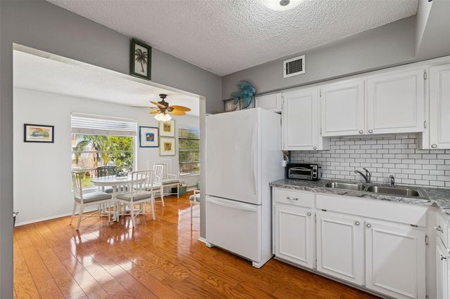 2404 FLORENTINE WAY 52, Clearwater, FL 33763