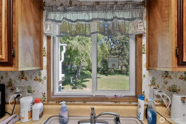 3220 Woodcock Road, Sequim, WA 98382