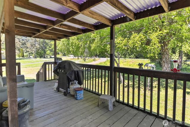 3220 Woodcock Road, Sequim, WA 98382