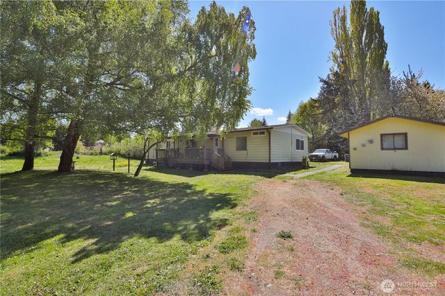 3220 Woodcock Road, Sequim, WA 98382
