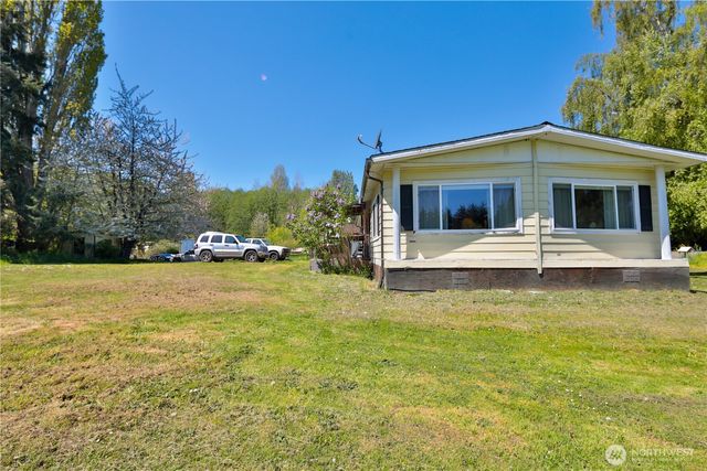 3220 Woodcock Road, Sequim, WA 98382