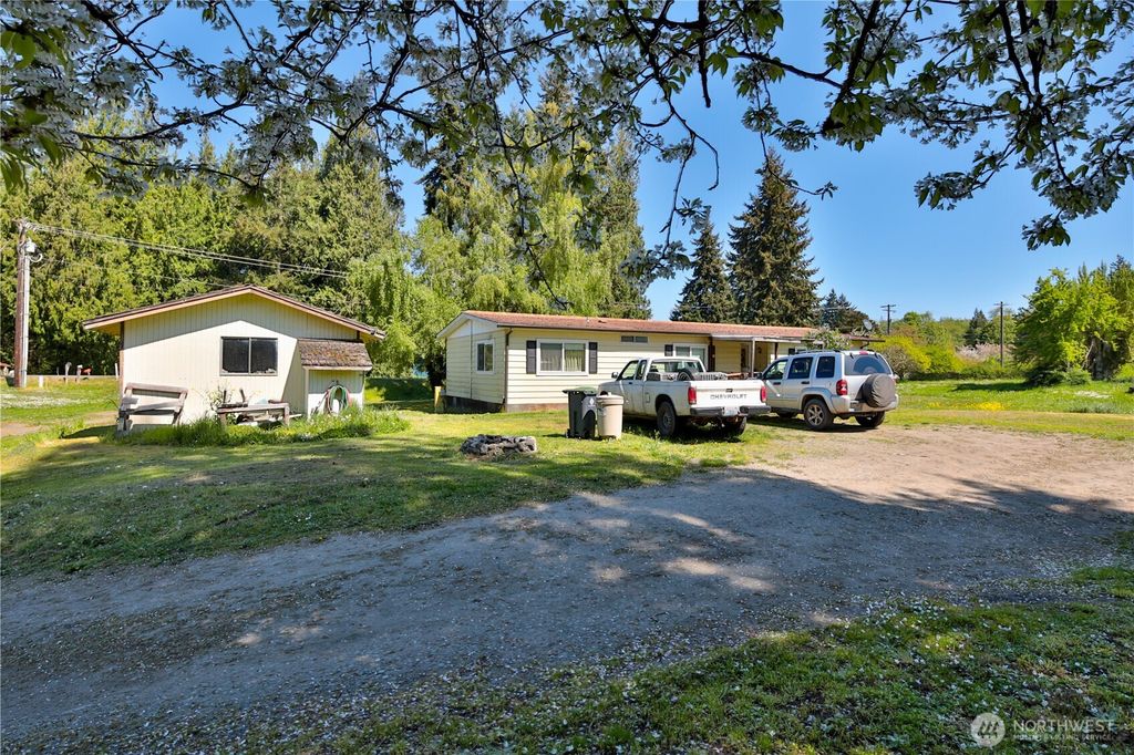 3220 Woodcock Road, Sequim, WA 98382