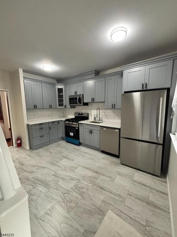 401 Cortlandt St, Belleville Twp., NJ 07109 — photo 5