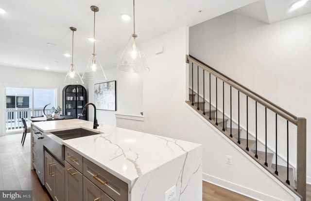 2034 HENSON NORRIS ST, Rockville, MD 20850