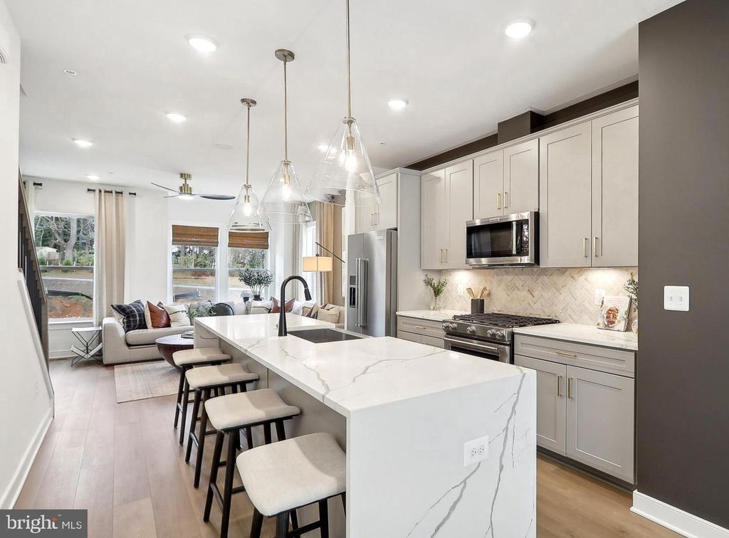 2034 HENSON NORRIS ST, Rockville, MD 20850