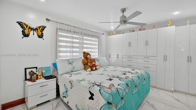 15022 SW 67th Lane, Miami, FL 33193