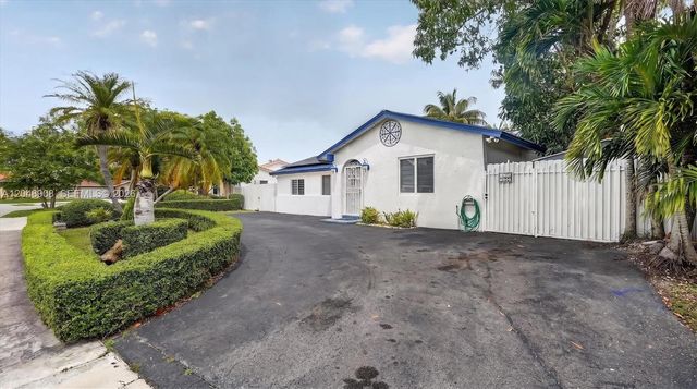 15022 SW 67th Lane, Miami, FL 33193