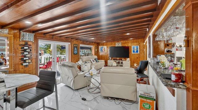 15022 SW 67th Lane, Miami, FL 33193
