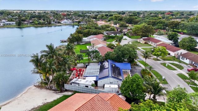 15022 SW 67th Lane, Miami, FL 33193