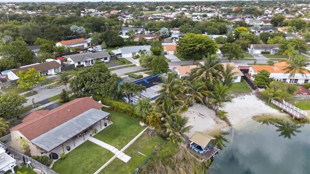 15022 SW 67th Lane, Miami, FL 33193