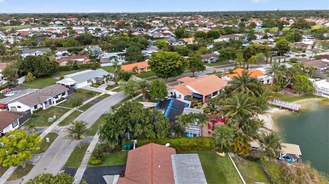 15022 SW 67th Lane, Miami, FL 33193