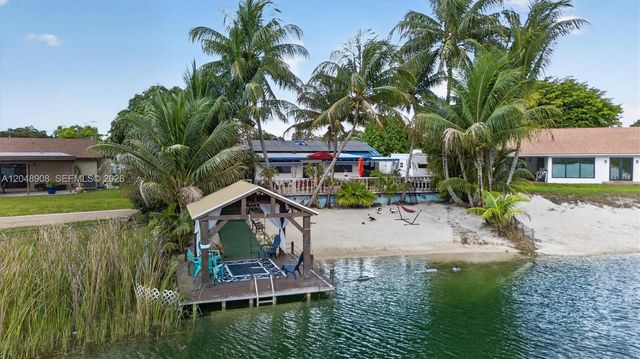 15022 SW 67th Lane, Miami, FL 33193
