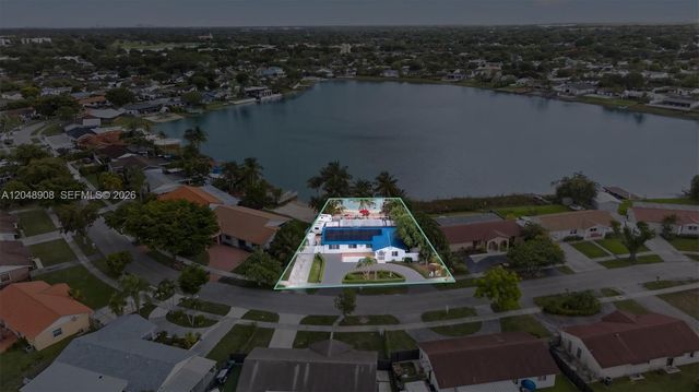 15022 SW 67th Lane, Miami, FL 33193